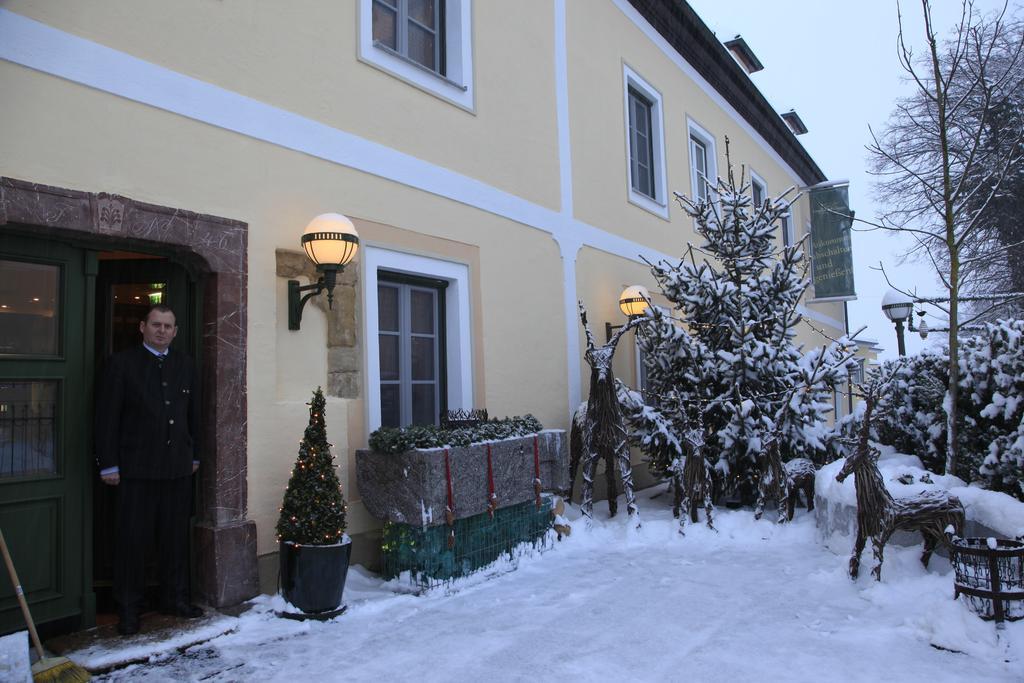 Ardagger Stift Landgasthof Winter מראה חיצוני תמונה